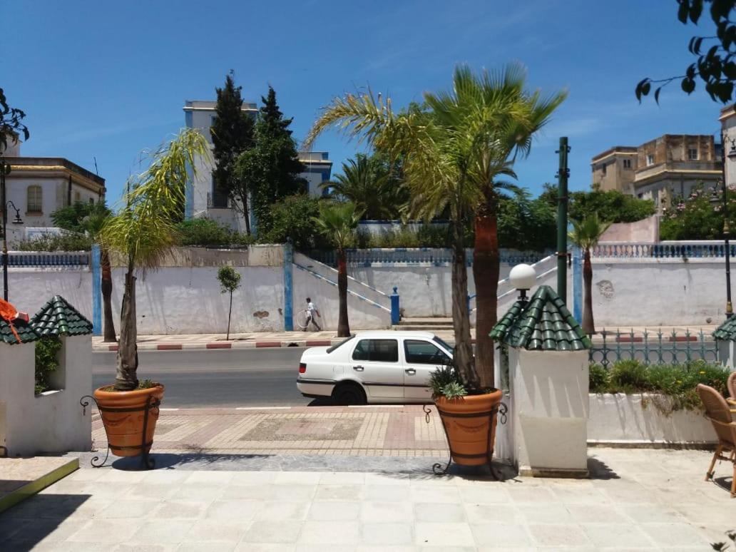 Hotel Choumis Haj Messaoud LAl-Ara’isz Zewnętrze zdjęcie